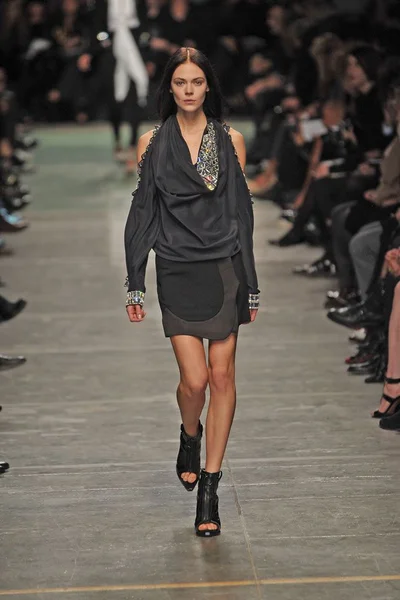 Look 40